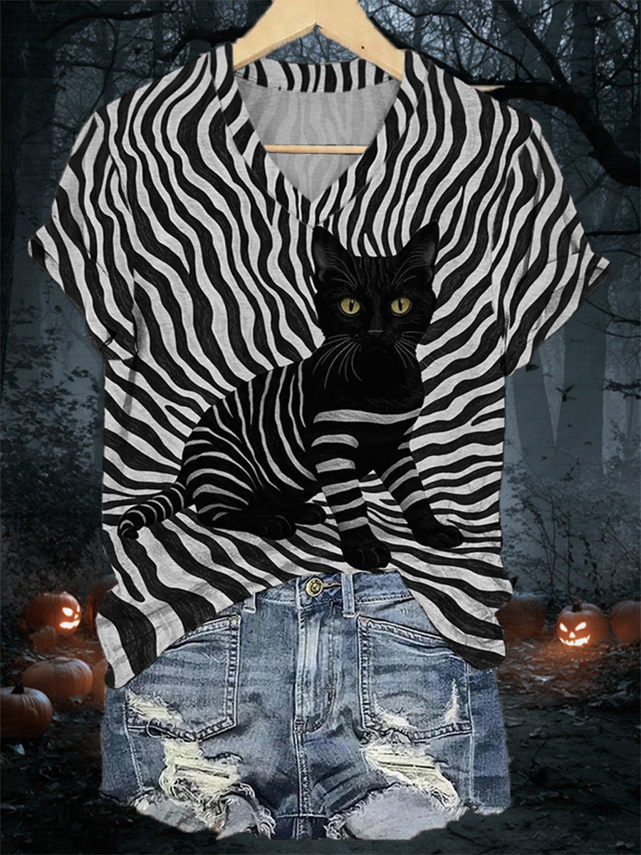 Women's Black Cat Stripes Print Casual V-Neck Tee vetvanguards