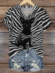 Women's Black Dog Stripes Print Casual V-Neck Tee vetvanguards