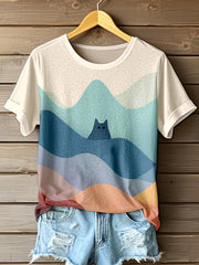 Women's Cute Cat Landscape Art Print T-Shirt vetvanguards