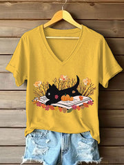 Women's Fall Cat Book Pumpkin Maple Leaves Short Sleeve T-Shirt vetvanguards